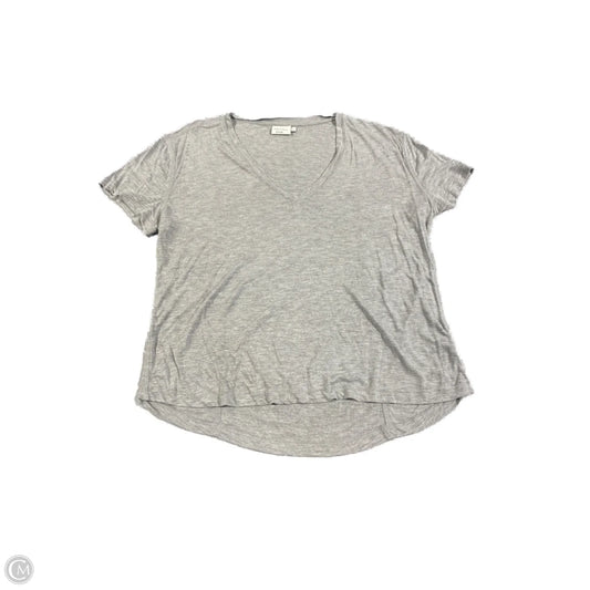 Top Short Sleeve By Cmc In Grey, Size: L