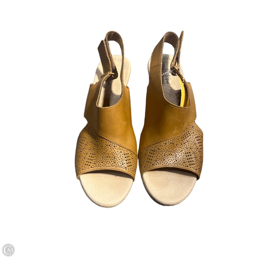 Sandals Heels Wedge By Clarks In Brown, Size: 6