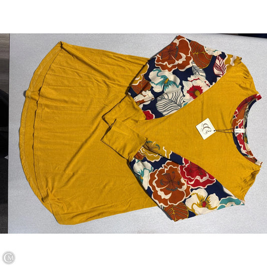 Top Long Sleeve By Cmc In Yellow, Size: M