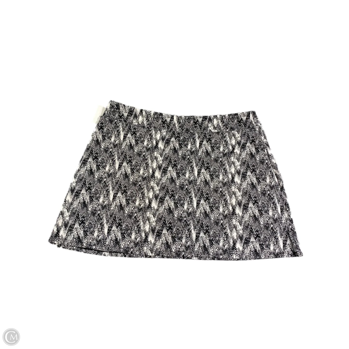 Skort By Tranquility In Black & White, Size: L