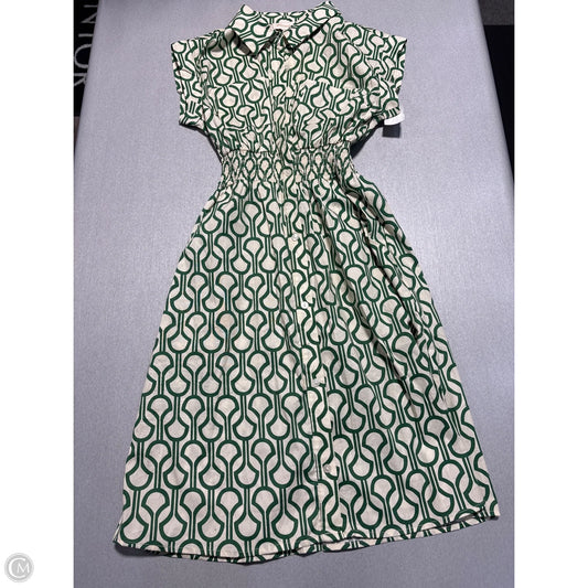 Dress Casual Short By Monteau In Green & White, Size: S