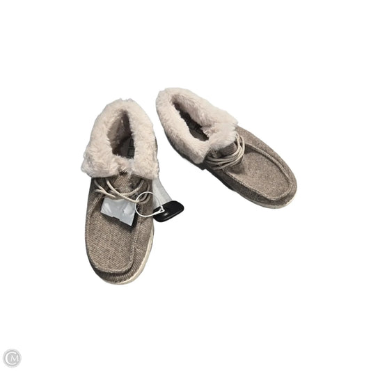 Shoes Flats By Hey Dude In Taupe, Size: 7