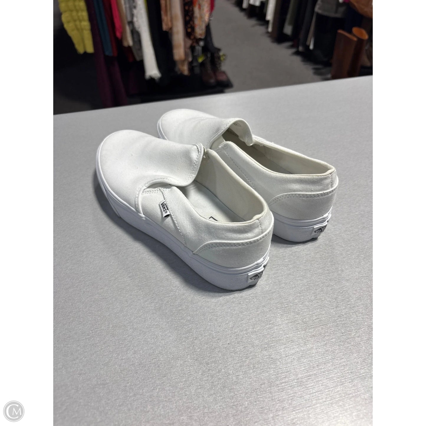 Shoes Flats By Vans In White, Size: 11