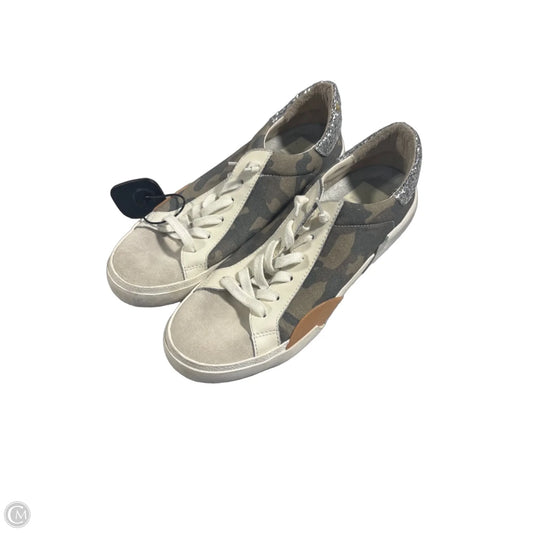Shoes Sneakers By Dolce Vita In Camouflage Print, Size: 8.5