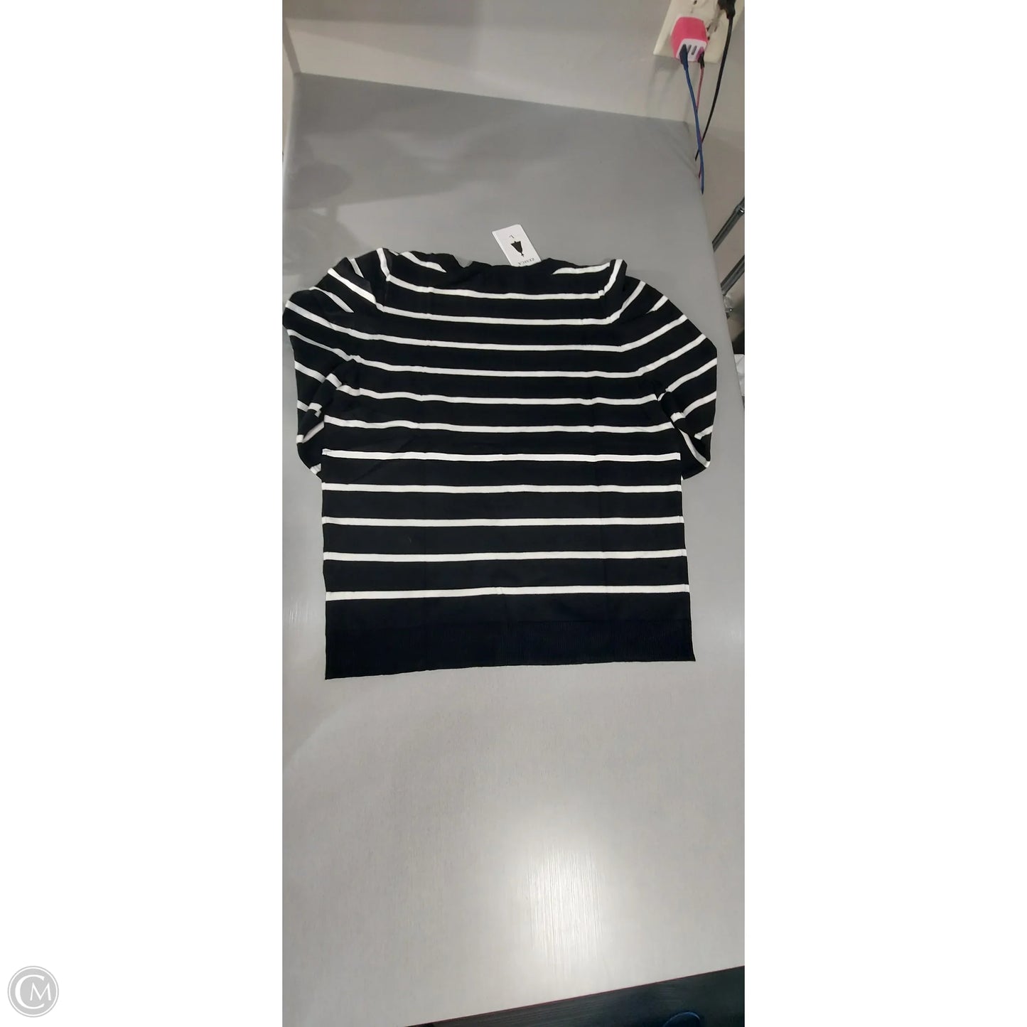 Top Long Sleeve By Zesica In Striped Pattern, Size: L