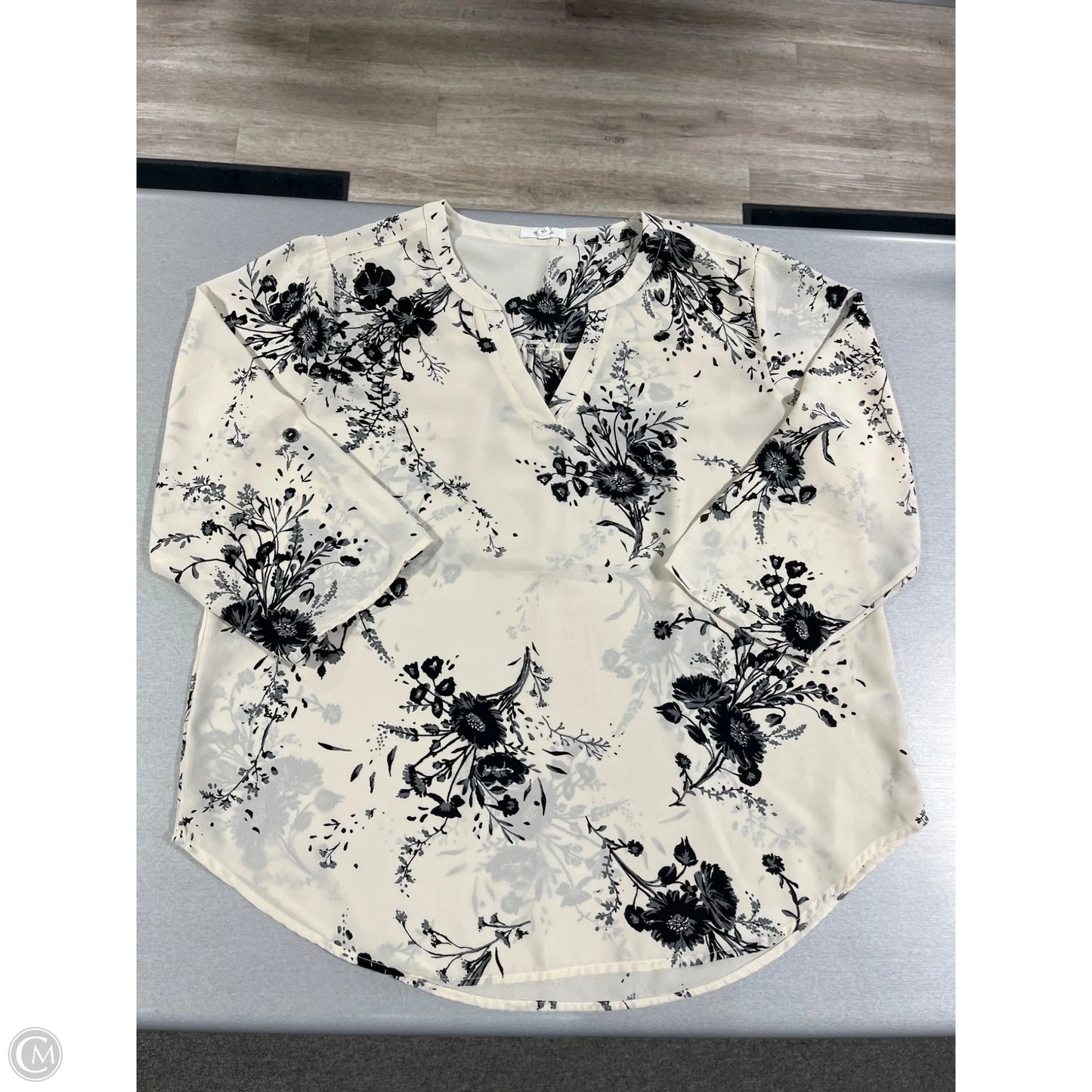 Top 3/4 Sleeve By Maurices In Floral Print, Size: Xl