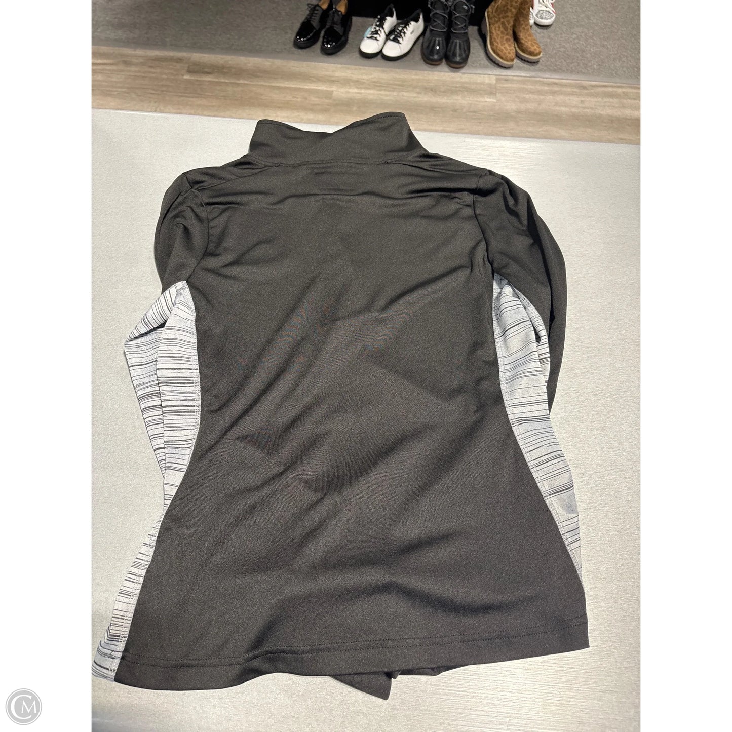 Top Long Sleeve By Cmc In Black, Size: L