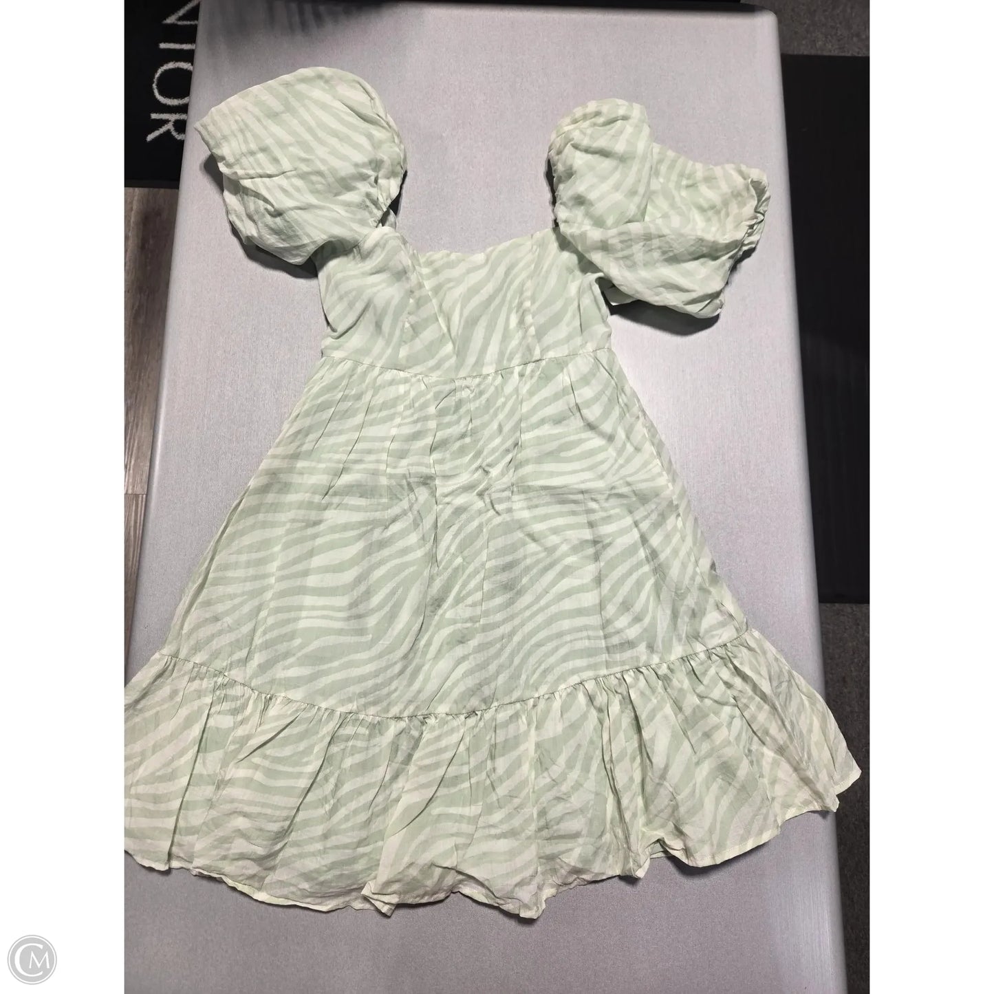 Dress Casual Short By Chelsea 28 In Green, Size: S