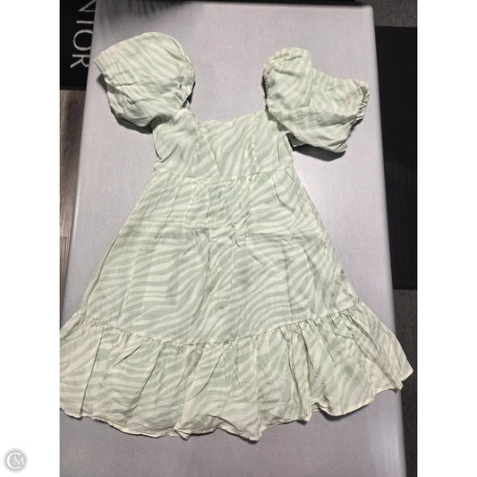 Dress Casual Short By Chelsea 28 In Green, Size: S
