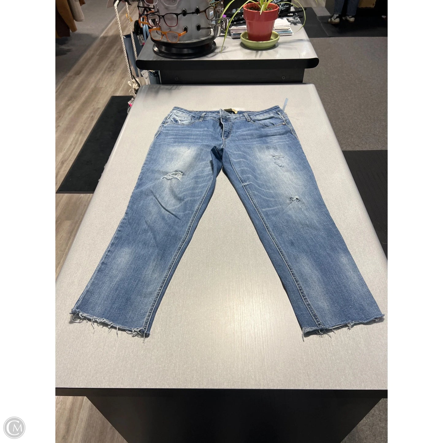 Jeans Straight By Democracy In Blue Denim, Size: 10