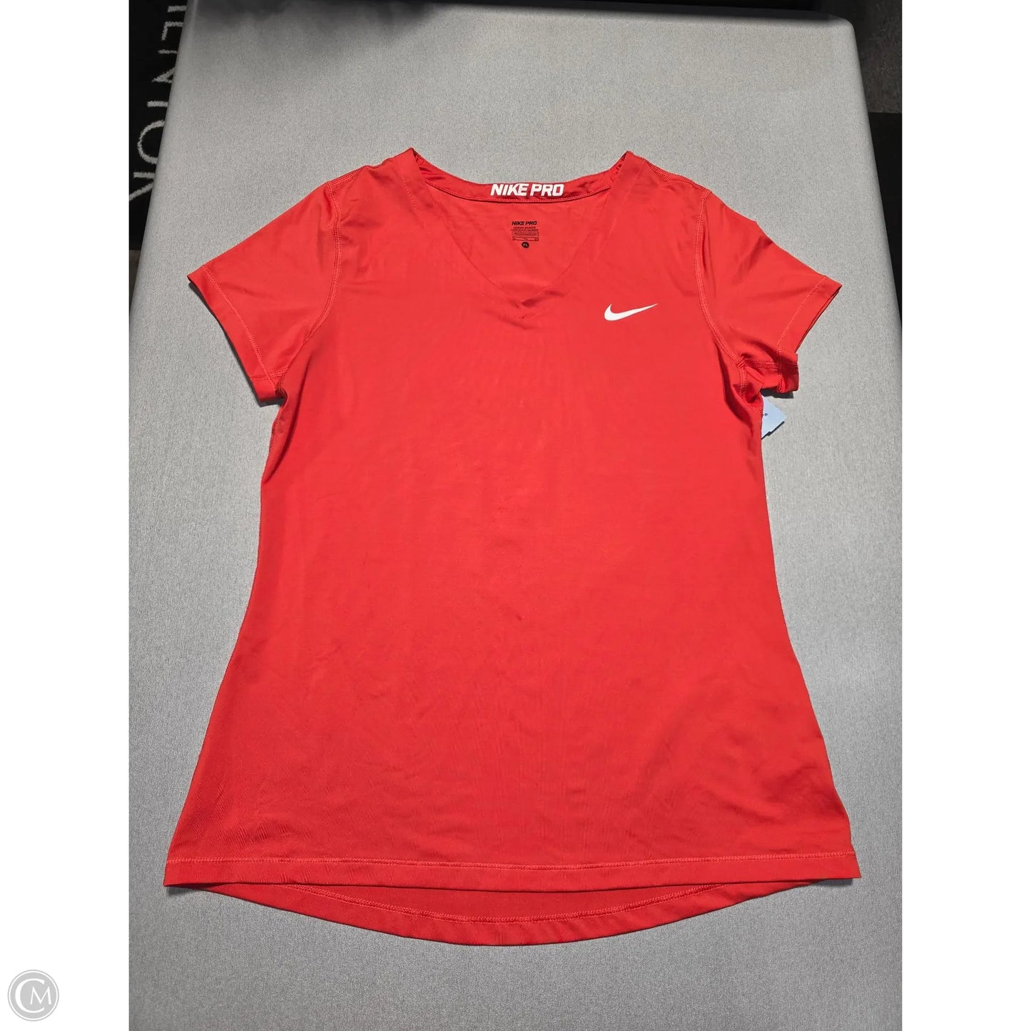 Top Short Sleeve By Nike In Red, Size: Xl