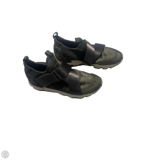 Shoes Athletic By Sorel In Green, Size: 10