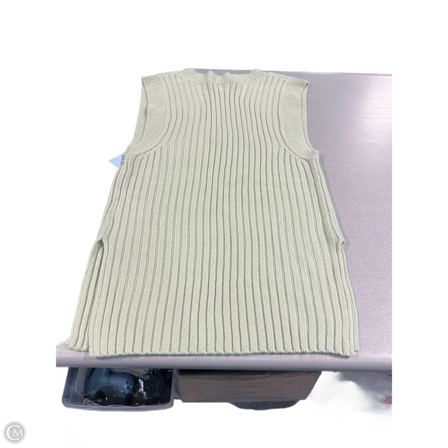 Vest Sweater By Divided In Green, Size: Xs