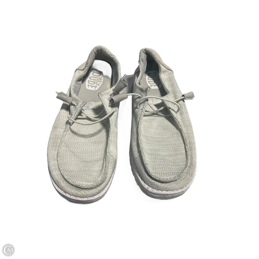 Shoes Flats By Hey Dude In Beige, Size: 10