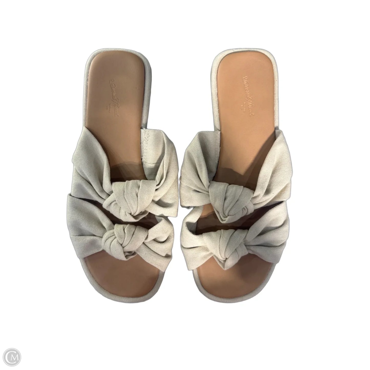 Sandals Flats By Universal Thread In Beige, Size: 8.5