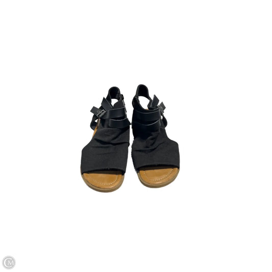 Sandals Flats By Blowfish In Black, Size: 10