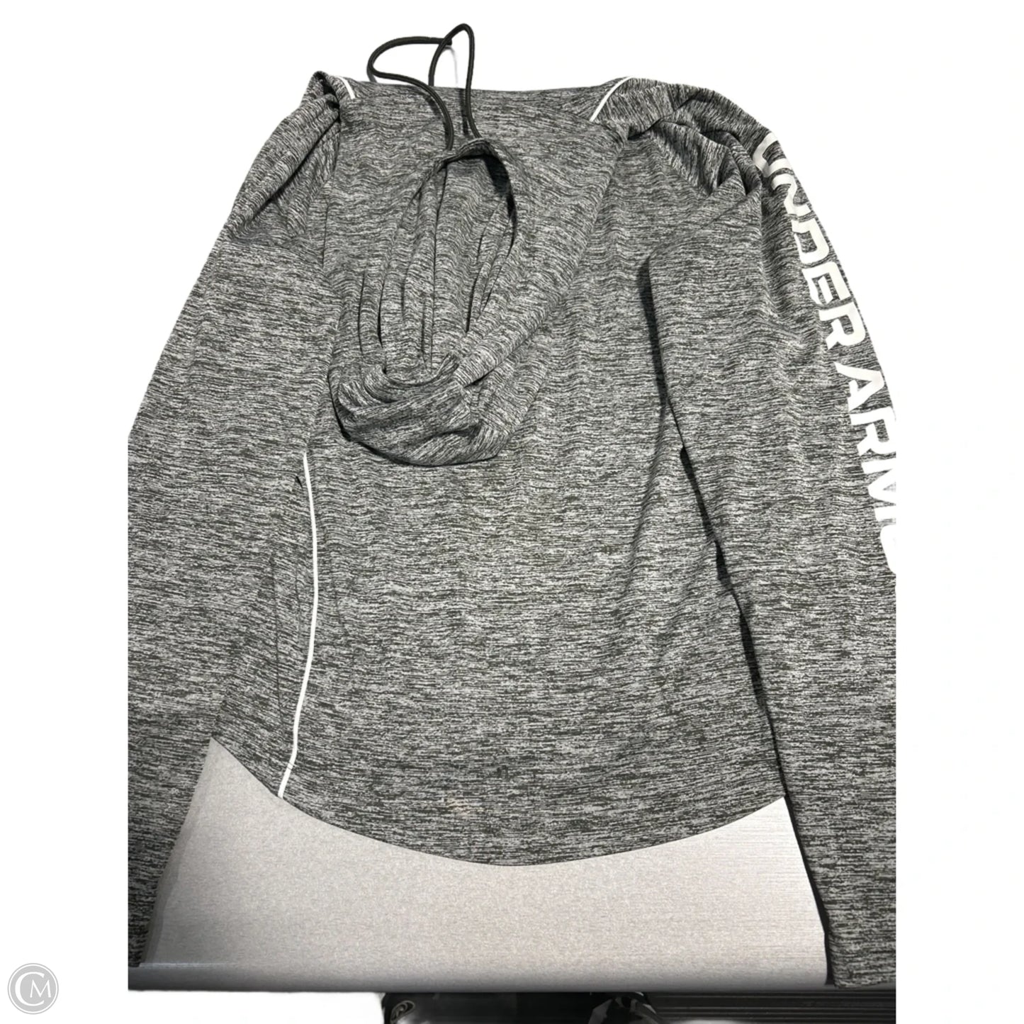 Athletic Top Long Sleeve Hoodie By Under Armour In Green & White, Size: L