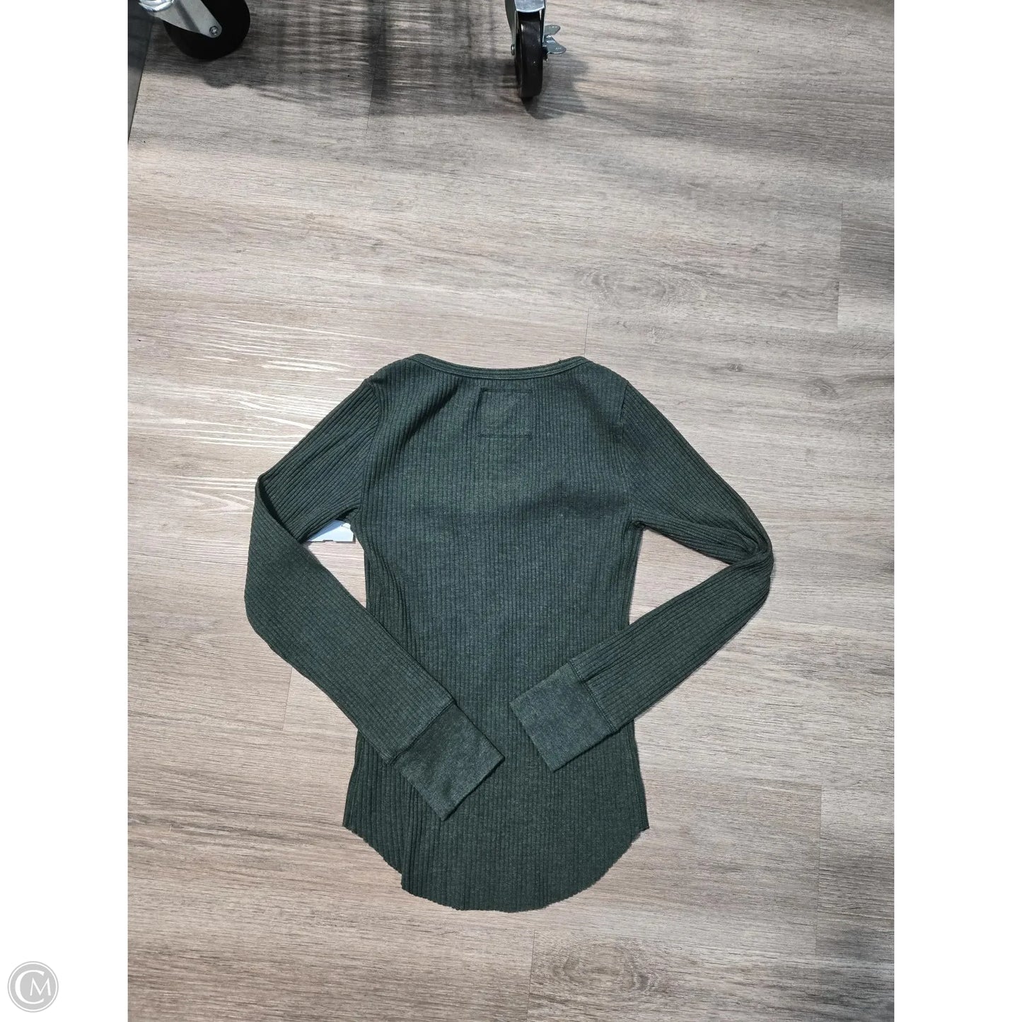 Top Long Sleeve By Aerie In Green, Size: S