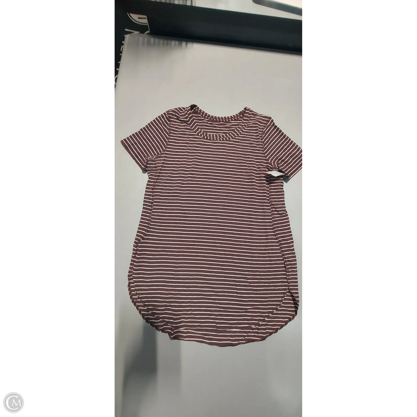 Top Short Sleeve By Lululemon In Purple & White, Size: Xl