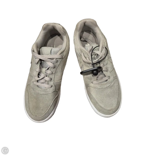 Shoes Sneakers By Nike In Green, Size: 7