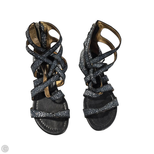 Sandals Flats By Cmb In Black, Size: 8