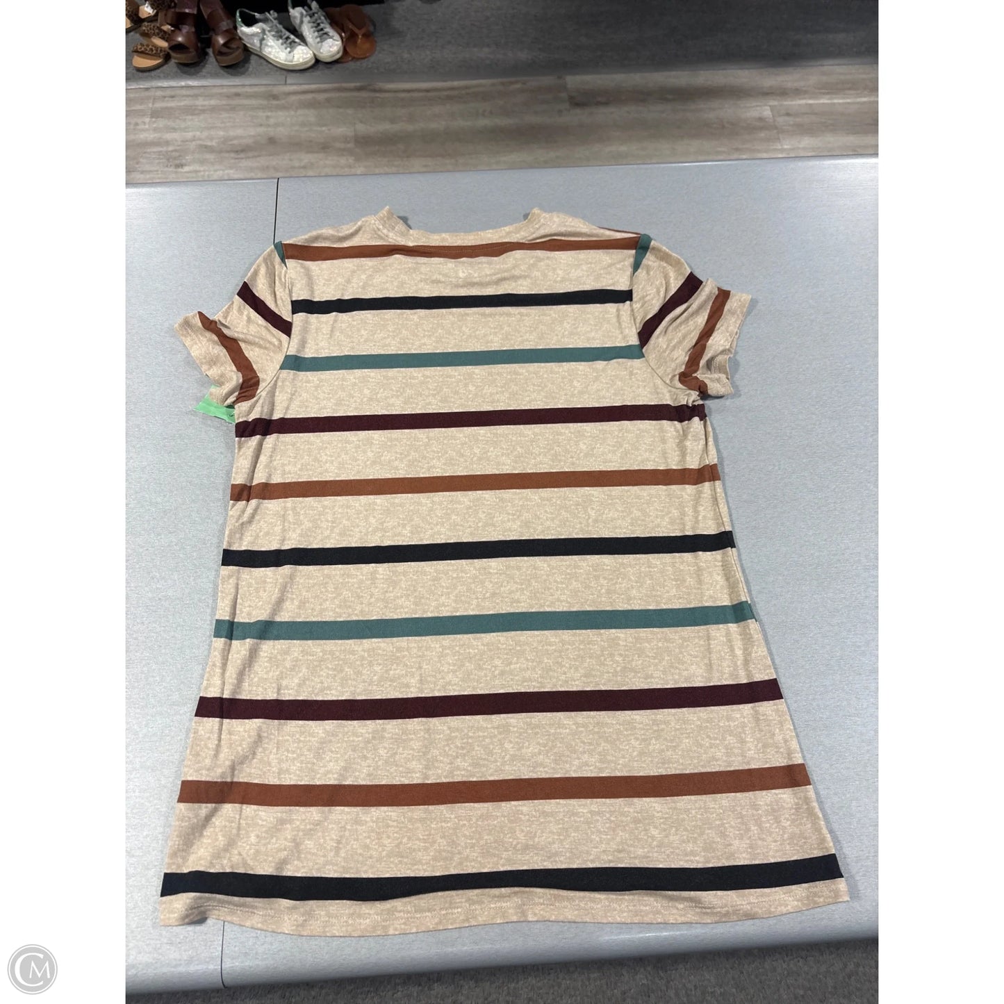 Top Short Sleeve By Maurices In Striped Pattern, Size: S