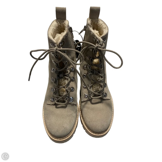 Boots Ankle Flats By Dolce Vita In Beige, Size: 9