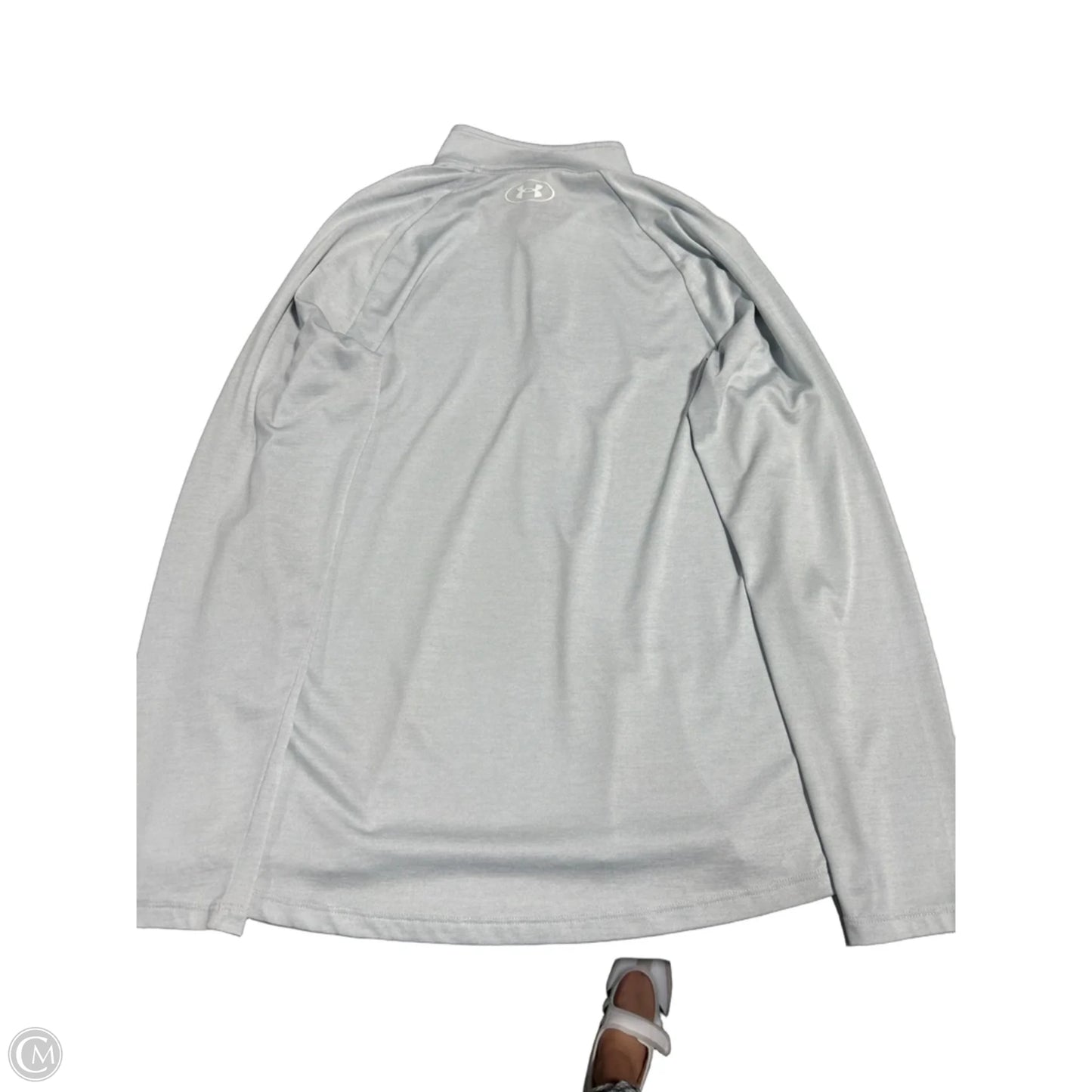 Athletic Top Long Sleeve Collar By Under Armour In Grey, Size: M