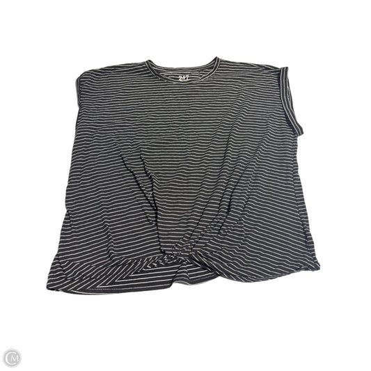 Top Short Sleeve By Maurices In Black, Size: Xxl