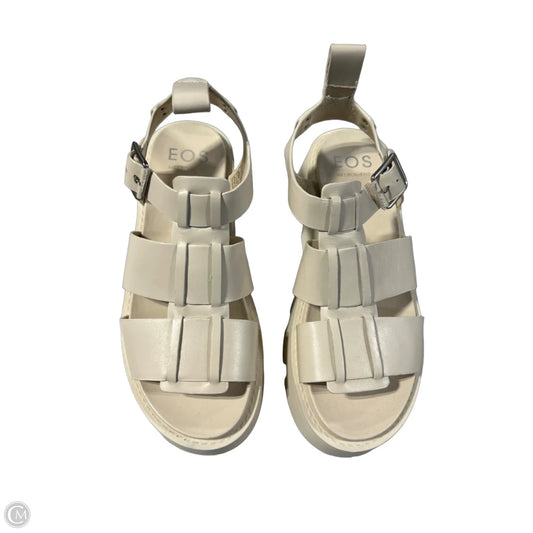 Sandals Flats By Cmc In Beige, Size: 7.5