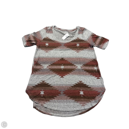 Top Short Sleeve By Maurices In Grey, Size: L