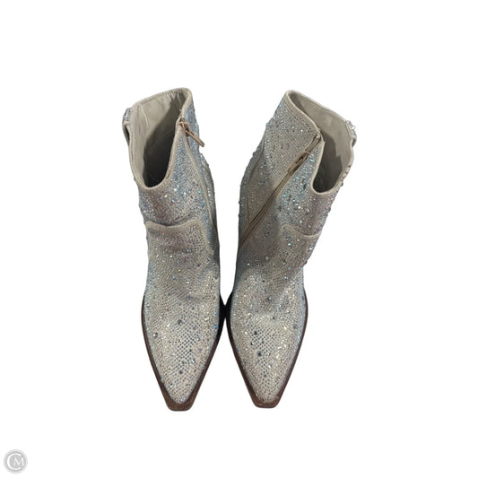 Boots Ankle Heels By Very G In Silver, Size: 10