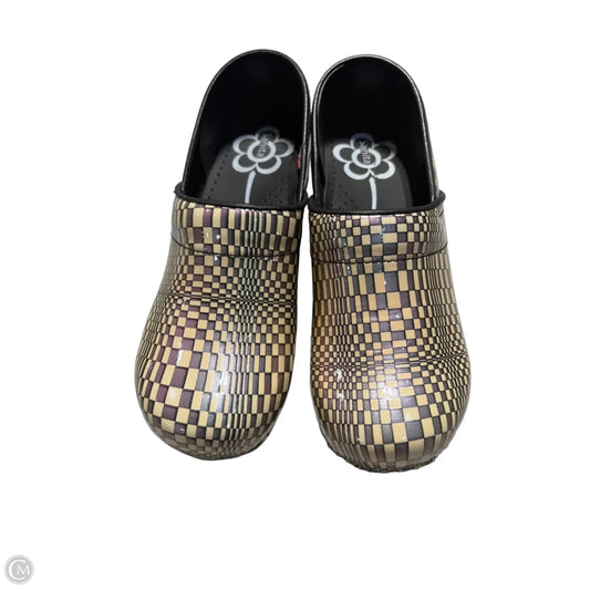 Shoes Flats By Sanita In Yellow, Size: 9.5